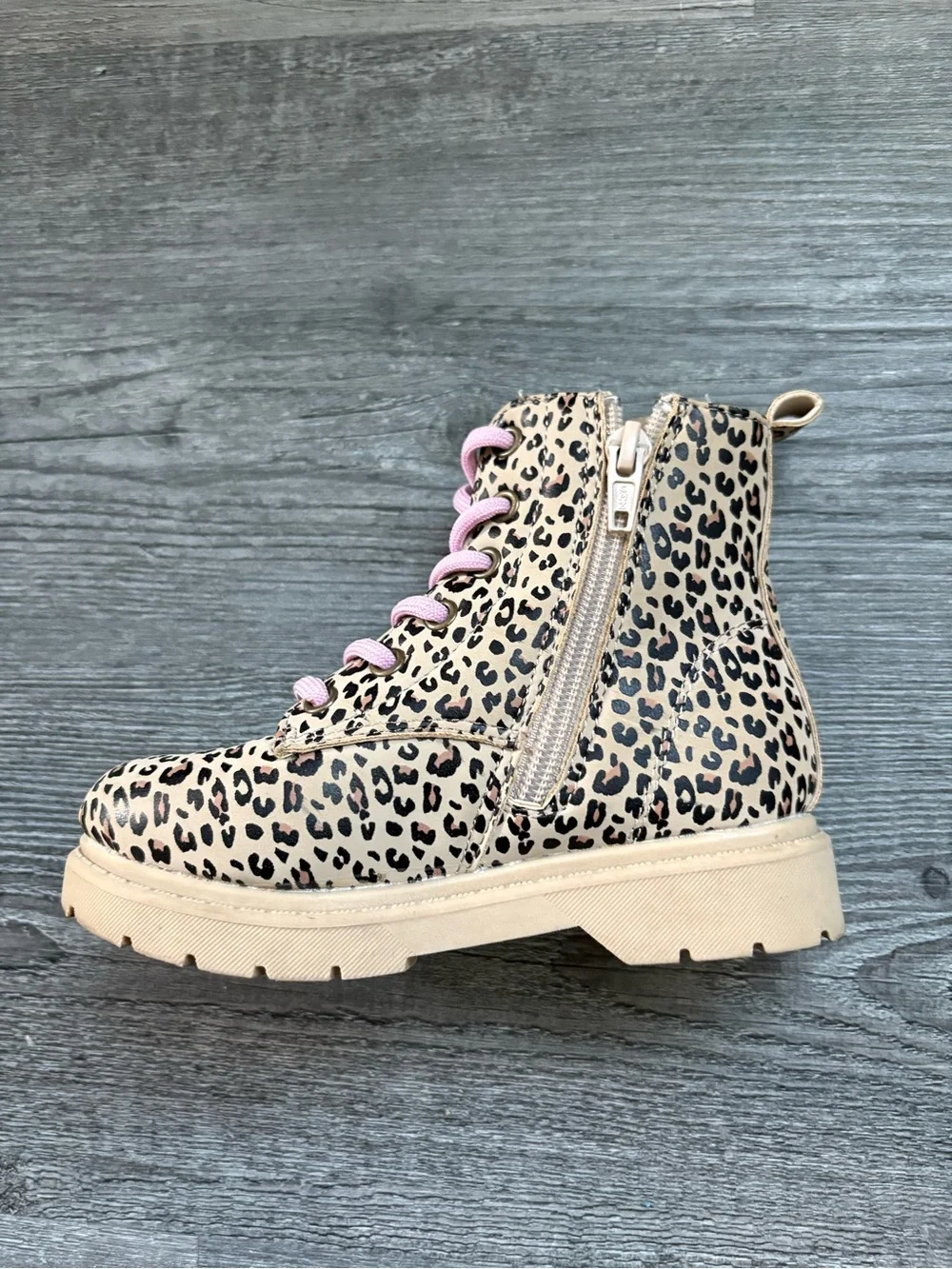 Kids Leopard Print Lace-Up Boots with Pink Laces. Size 9/10